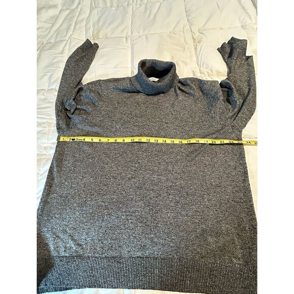 Calvin Klein Women’s Plus 1X Gray Turtleneck Sweater - Picture 8 of 9